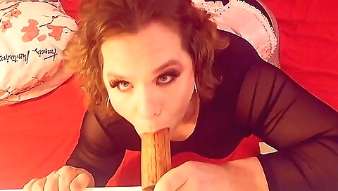 Sexy young submissiv and her sexy feet
