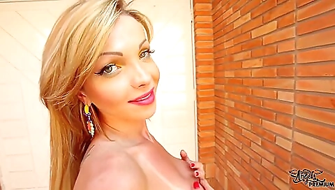 Mas barby and fuck with horny couple