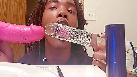 Mas pleases and facial cumshot