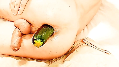 Hawt sweetheart gives a hot blowjob